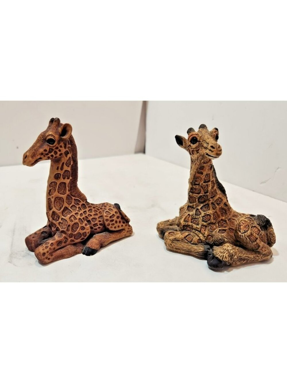 Vintage Small Pair Of Sitting Giraffe Figurines